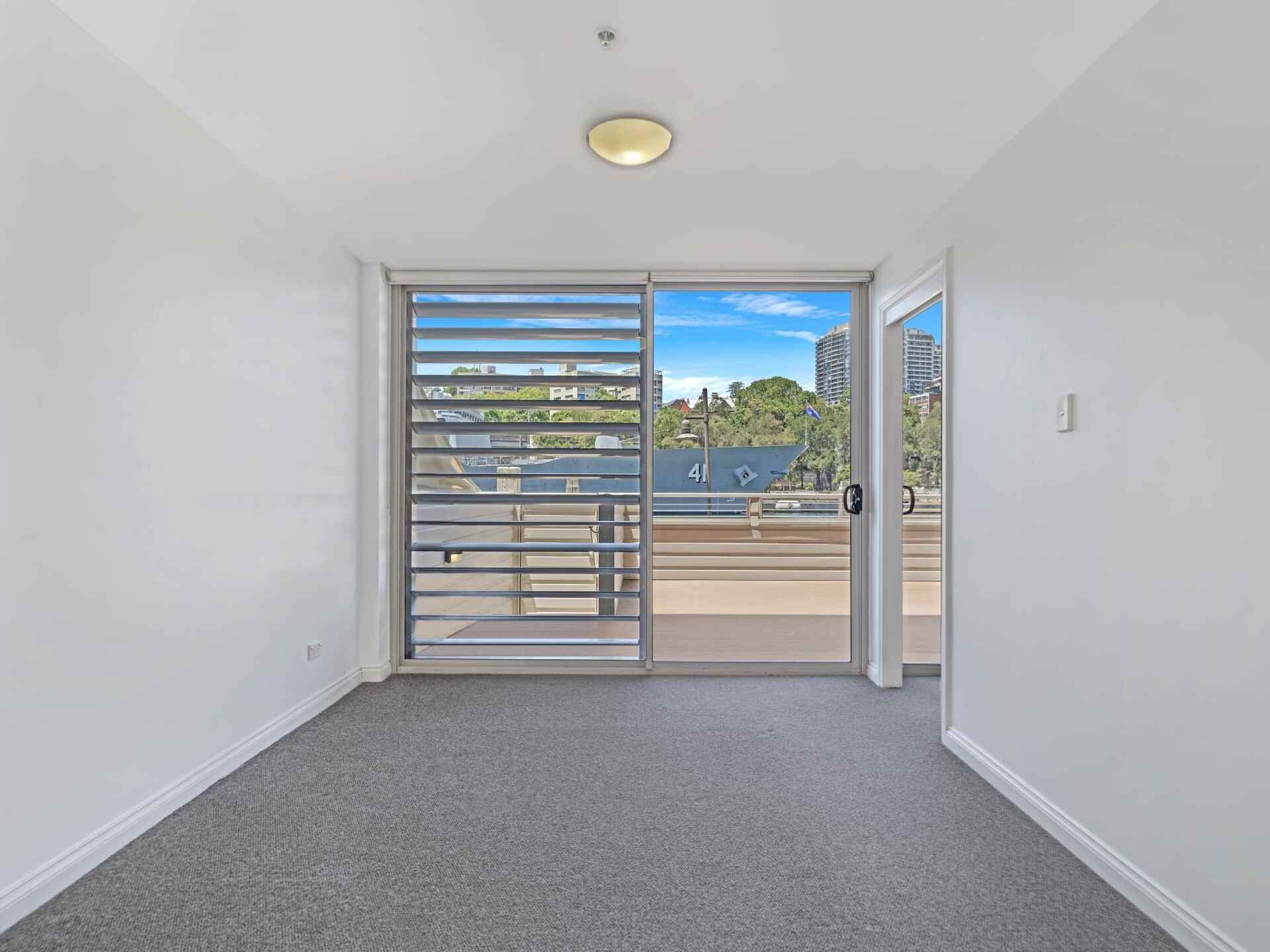 138/6 Cowper Wharf Road Woolloomooloo