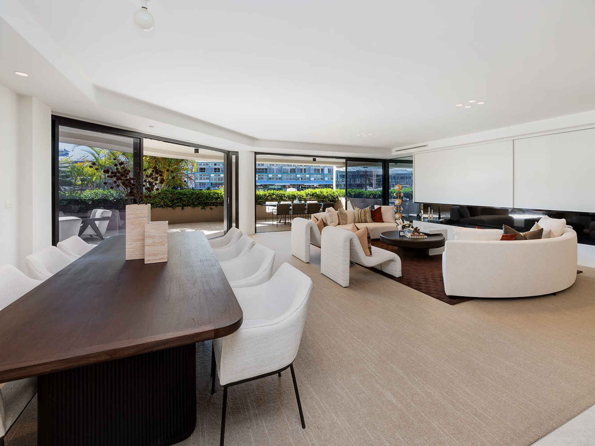 10/10 Lincoln Crescent Woolloomooloo