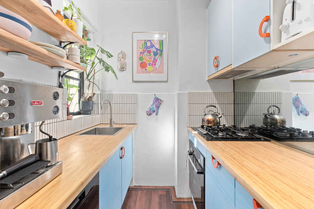 202/117d Macleay Street Potts Point