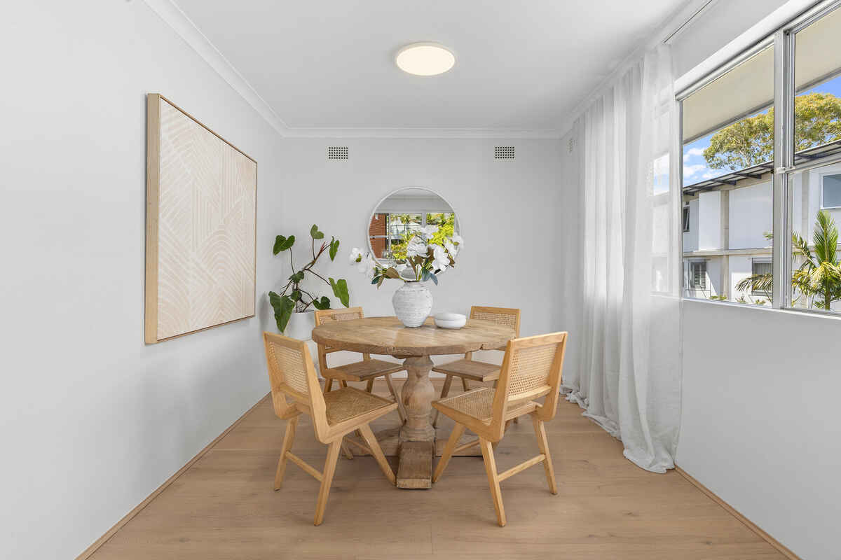 9/4 Carr Street Coogee