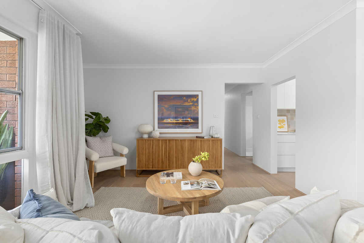 9/4 Carr Street Coogee