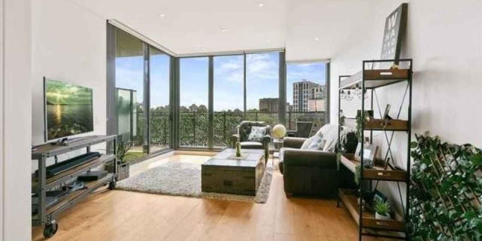 712/225 Pacific Highway North Sydney