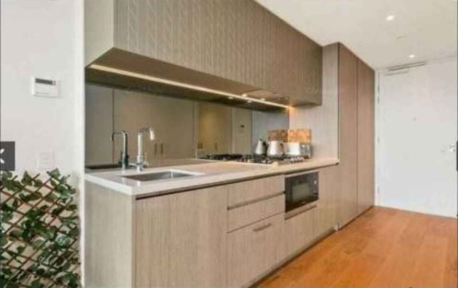 712/225 Pacific Highway North Sydney