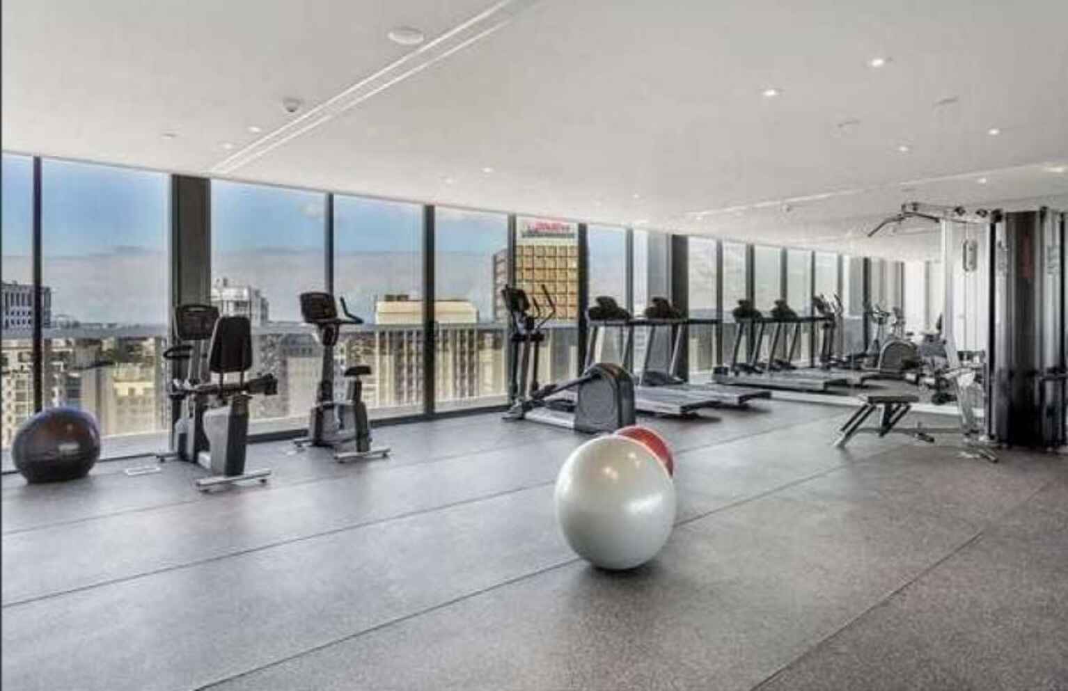 712/225 Pacific Highway North Sydney