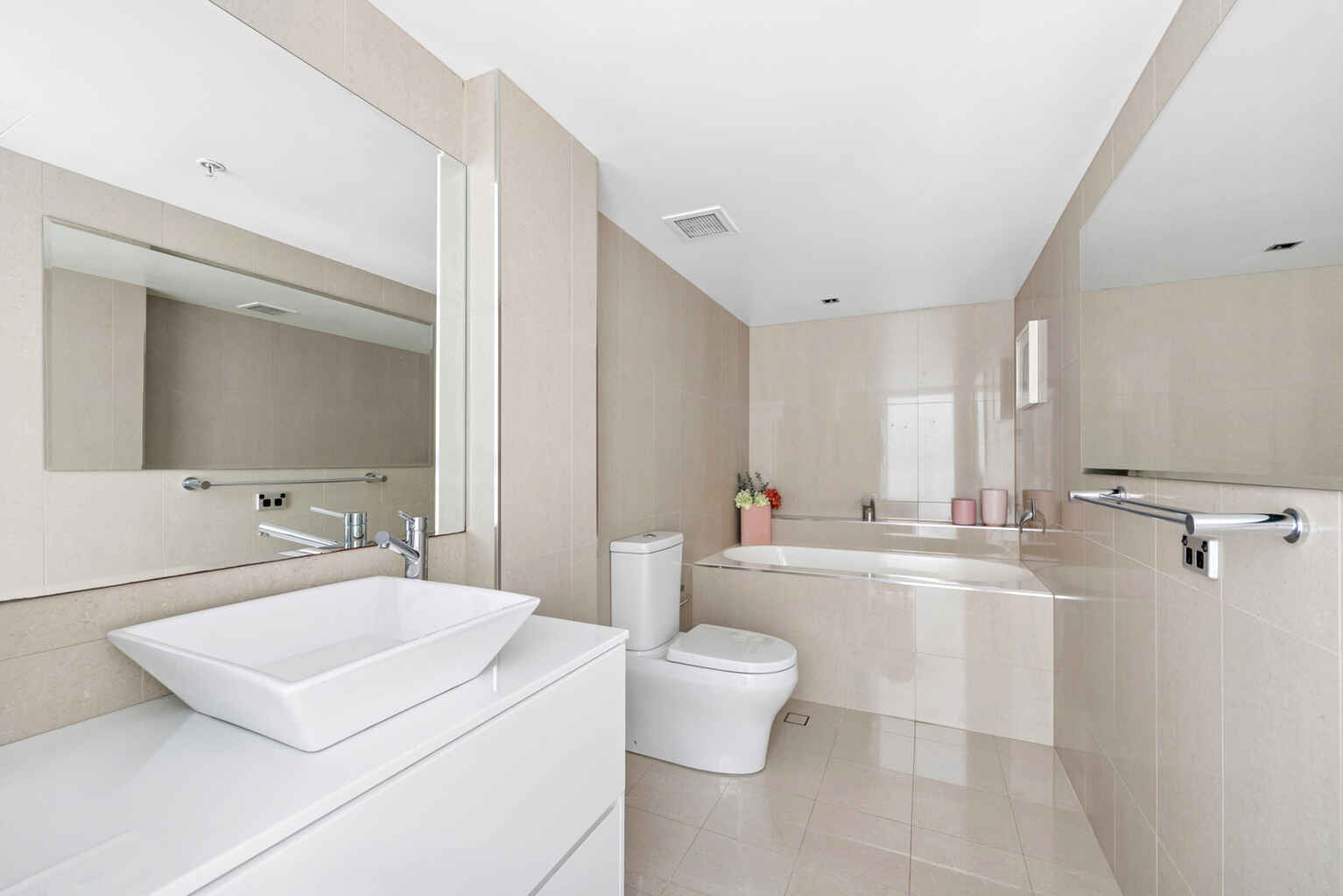 226/6 Cowper Wharf Road Woolloomooloo