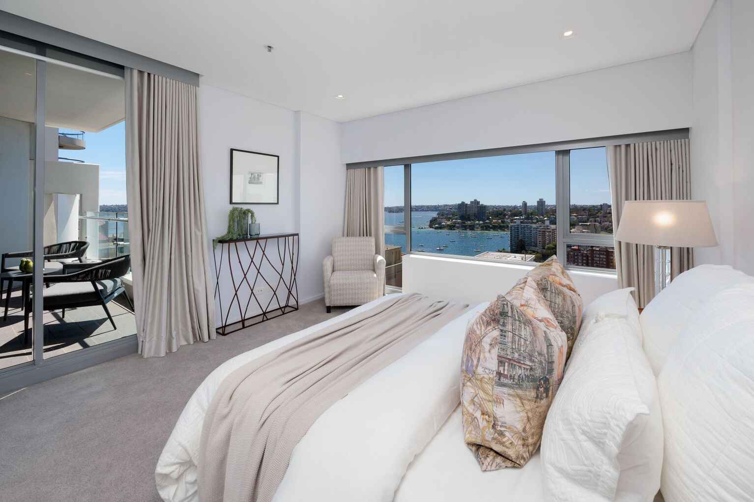1203/81 Macleay Street Potts Point 1203/81 Macleay Street Potts Point