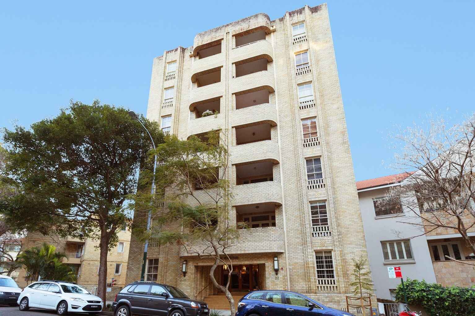 10/22 Roslyn Gardens Elizabeth Bay