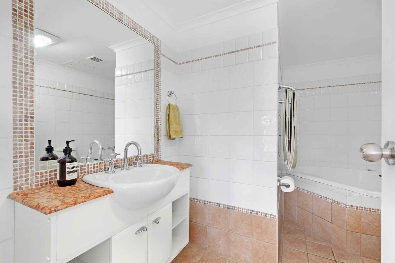 611/34-52 Allison Road Randwick