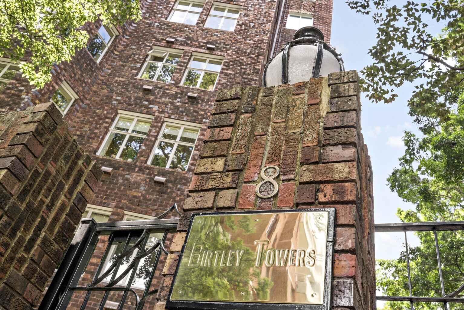 63/8 Birtley Place Elizabeth Bay 63/8 Birtley Place Elizabeth Bay