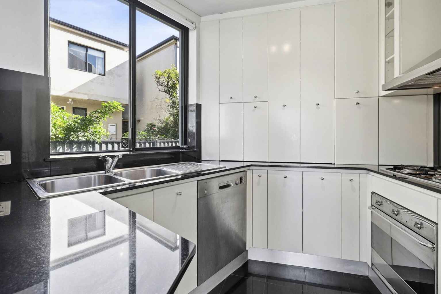 1/60-62 Fraters Avenue Sans Souci