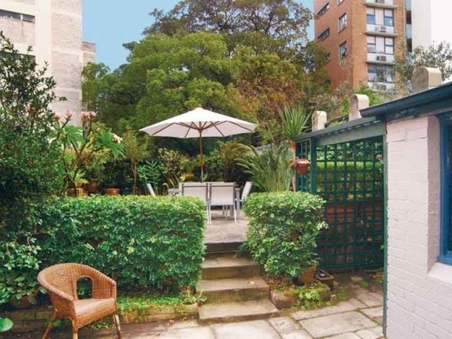 1/2A Challis Avenue Potts Point