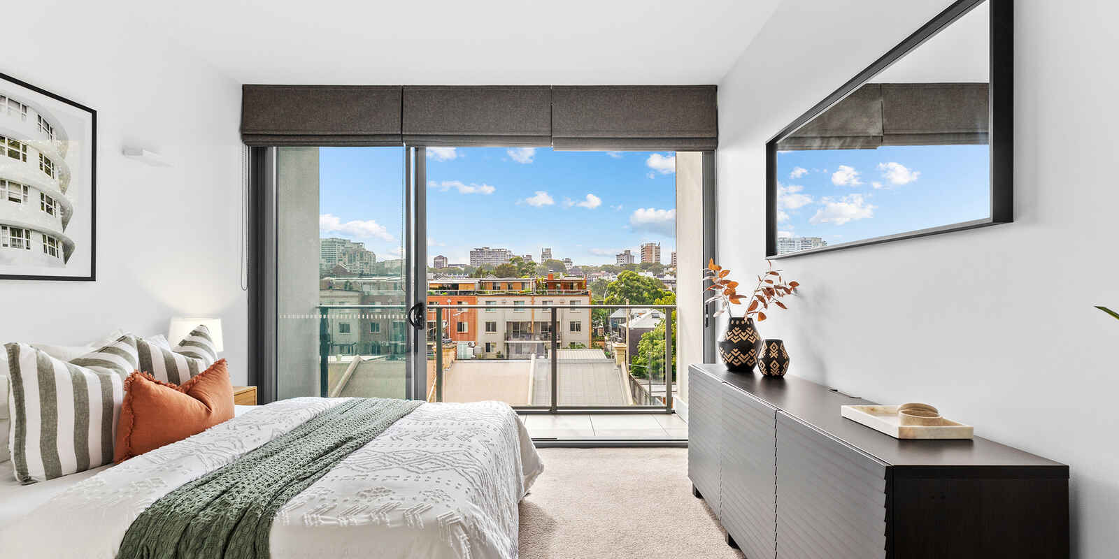 32/68 Sir John Young Crescent Woolloomooloo