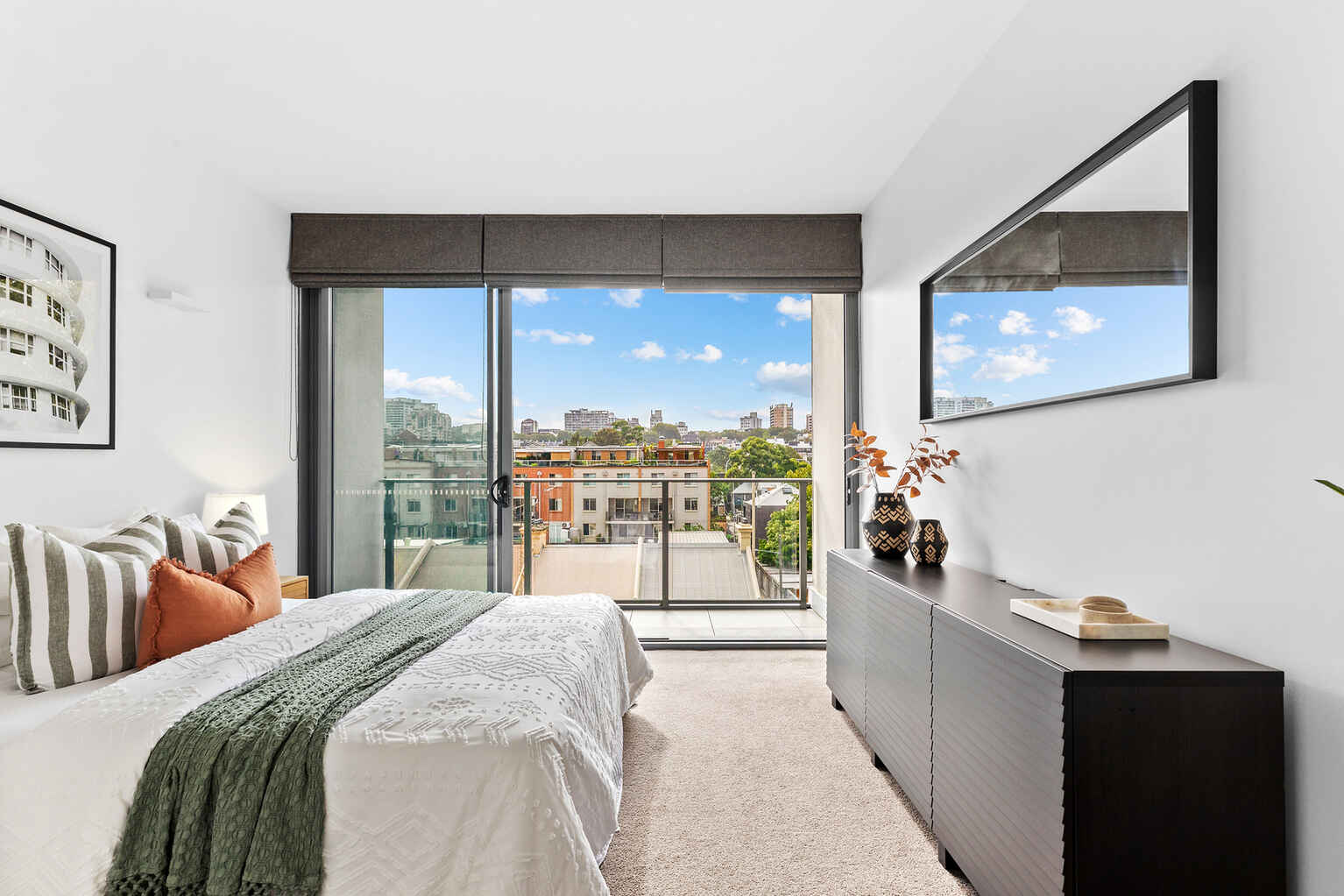 32/68 Sir John Young Crescent Woolloomooloo