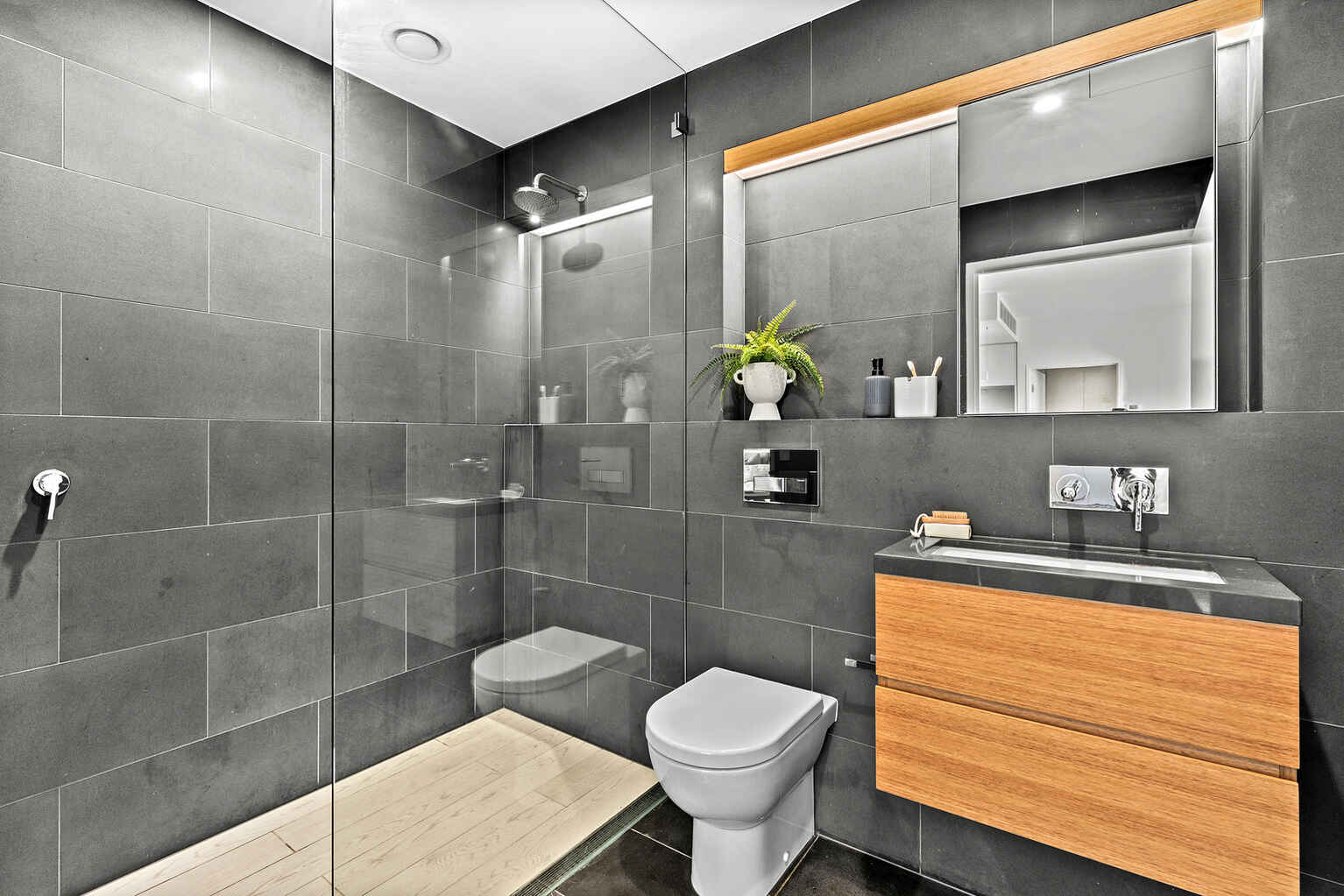 32/68 Sir John Young Crescent Woolloomooloo