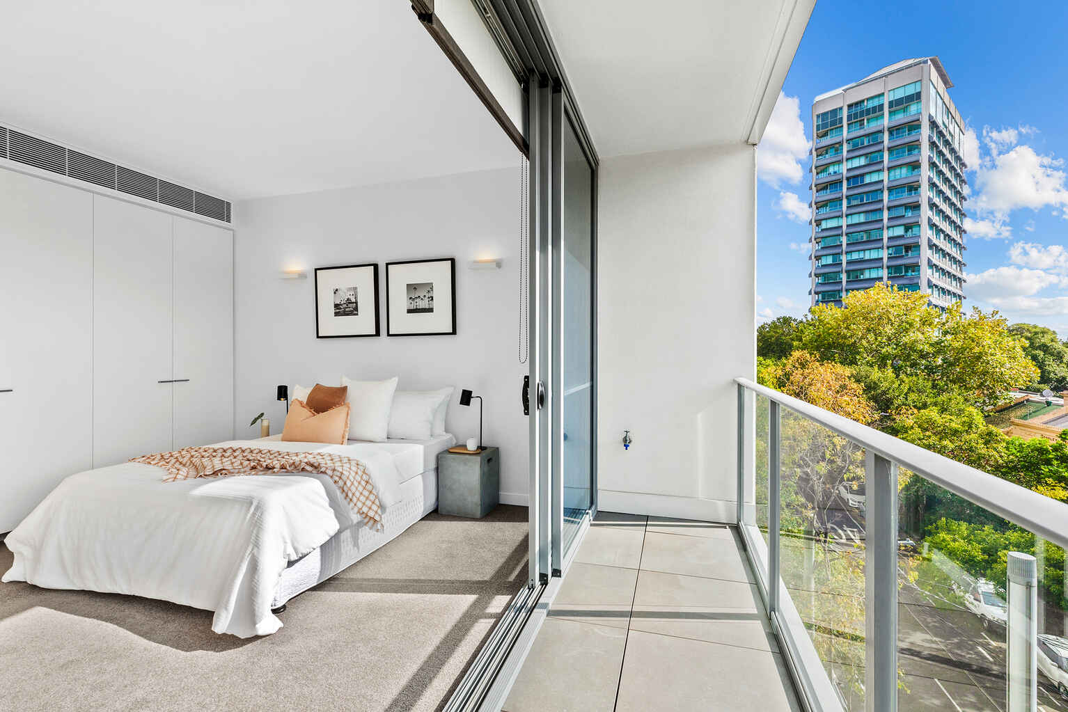 32/68 Sir John Young Crescent Woolloomooloo