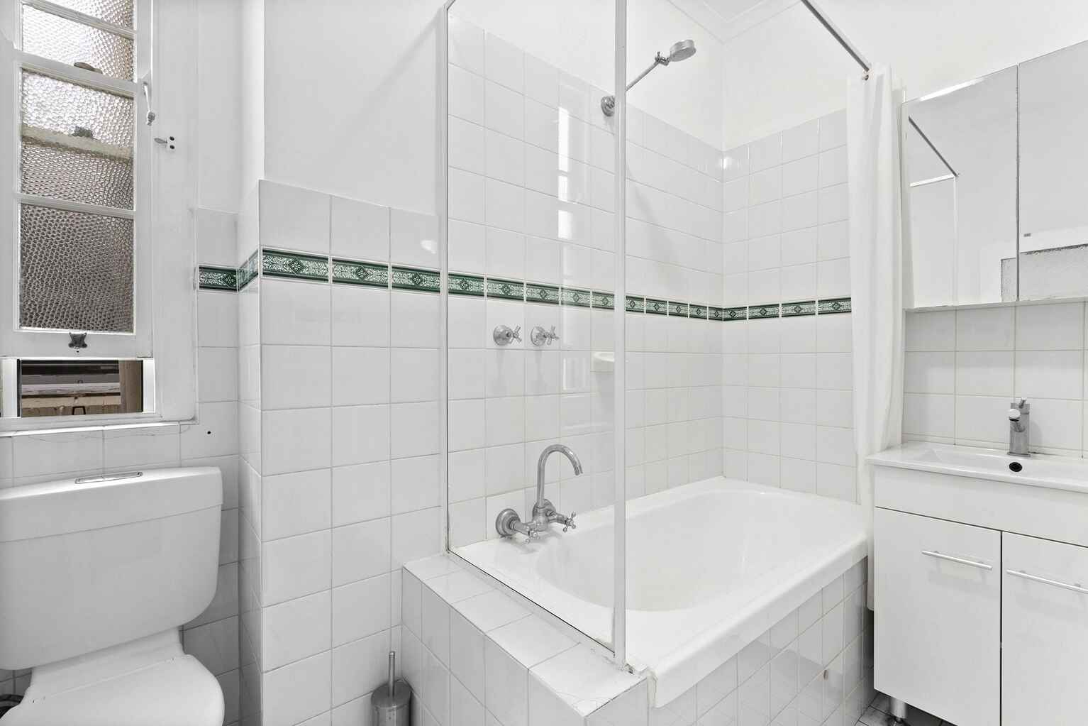 26/2 Crick Avenue Potts Point