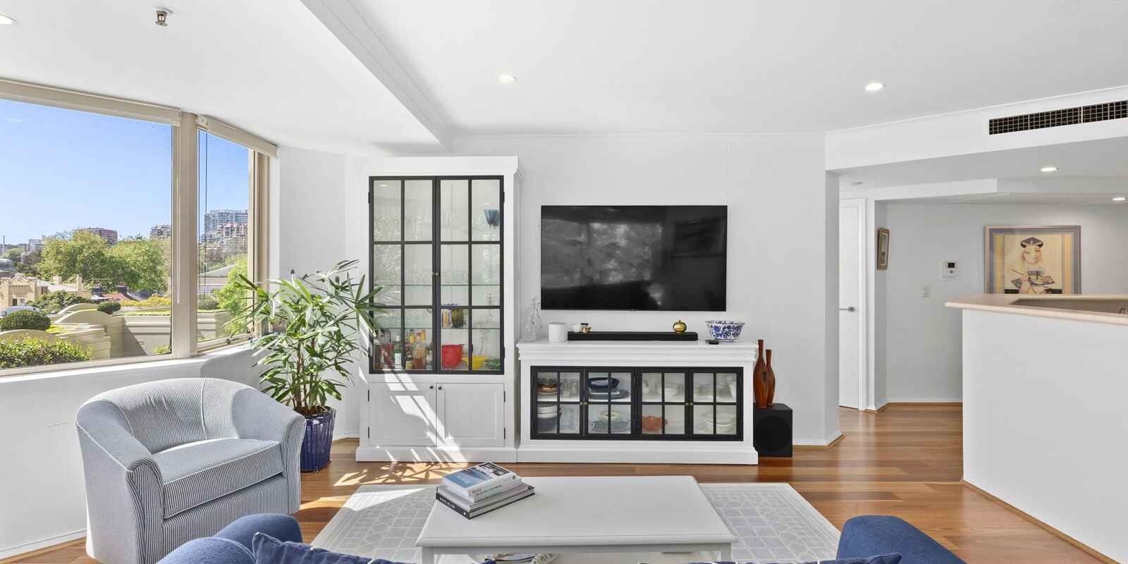 303/63 Crown Street Woolloomooloo