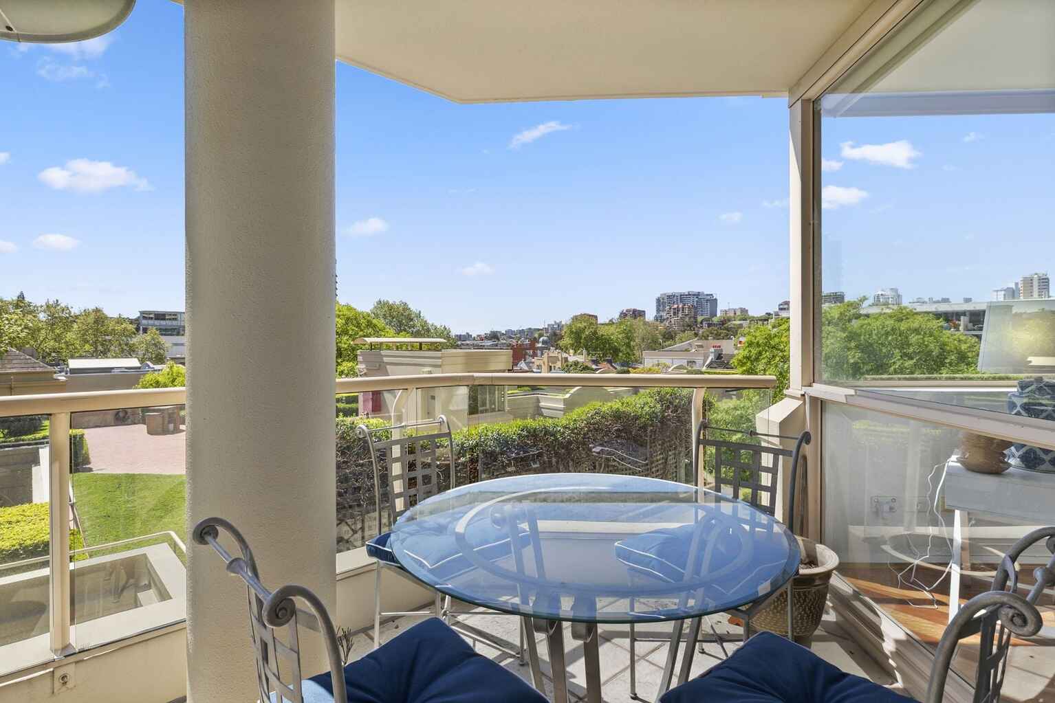 303/63 Crown Street Woolloomooloo