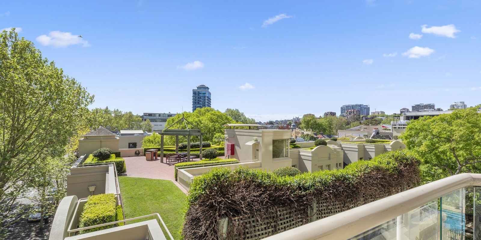 303/63 Crown Street Woolloomooloo