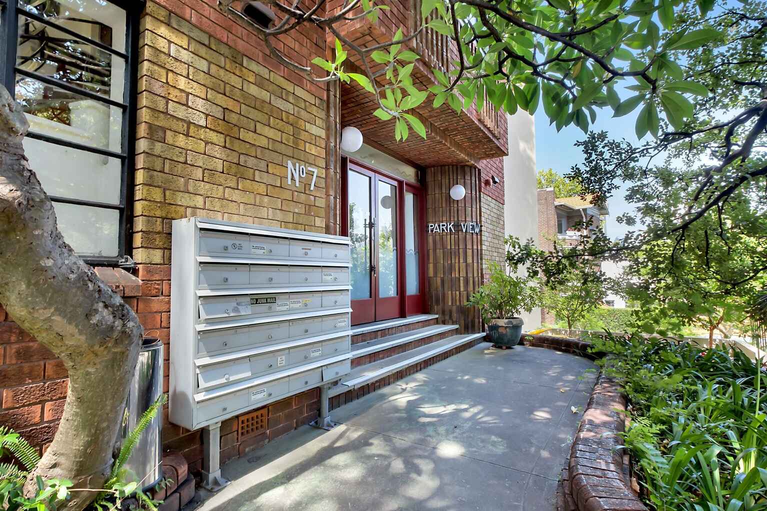 16/7 St Neot Avenue Potts Point