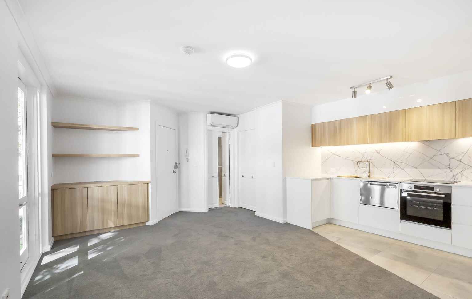 2/1 Robinson Street Woolloomooloo