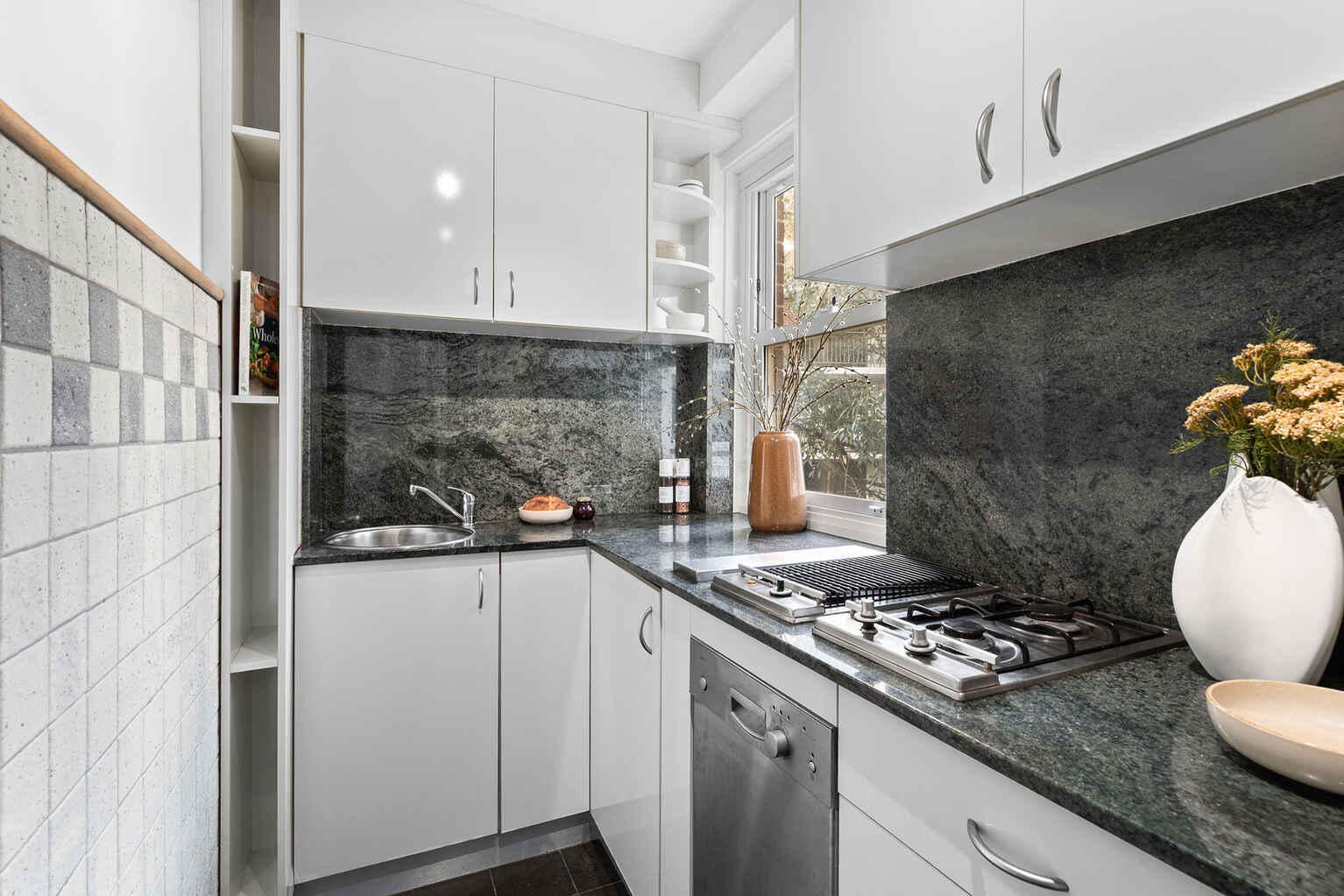 18/4 Macleay Street Potts Point
