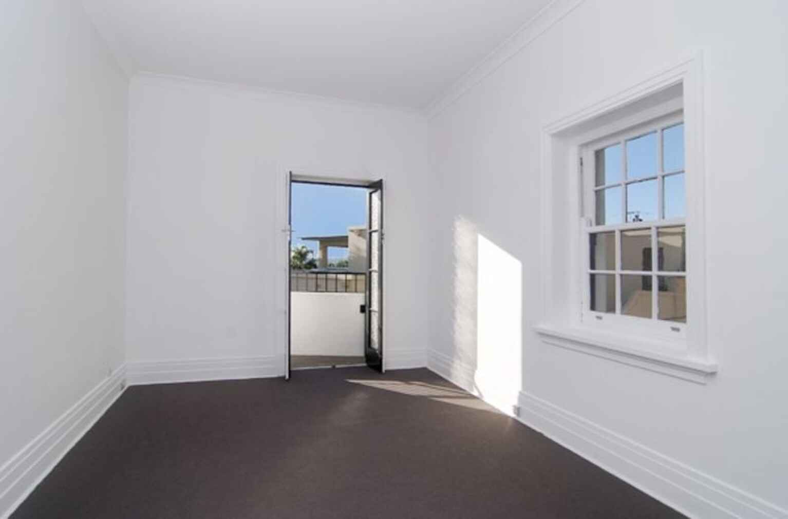 1/4 Loftus Road Darling Point