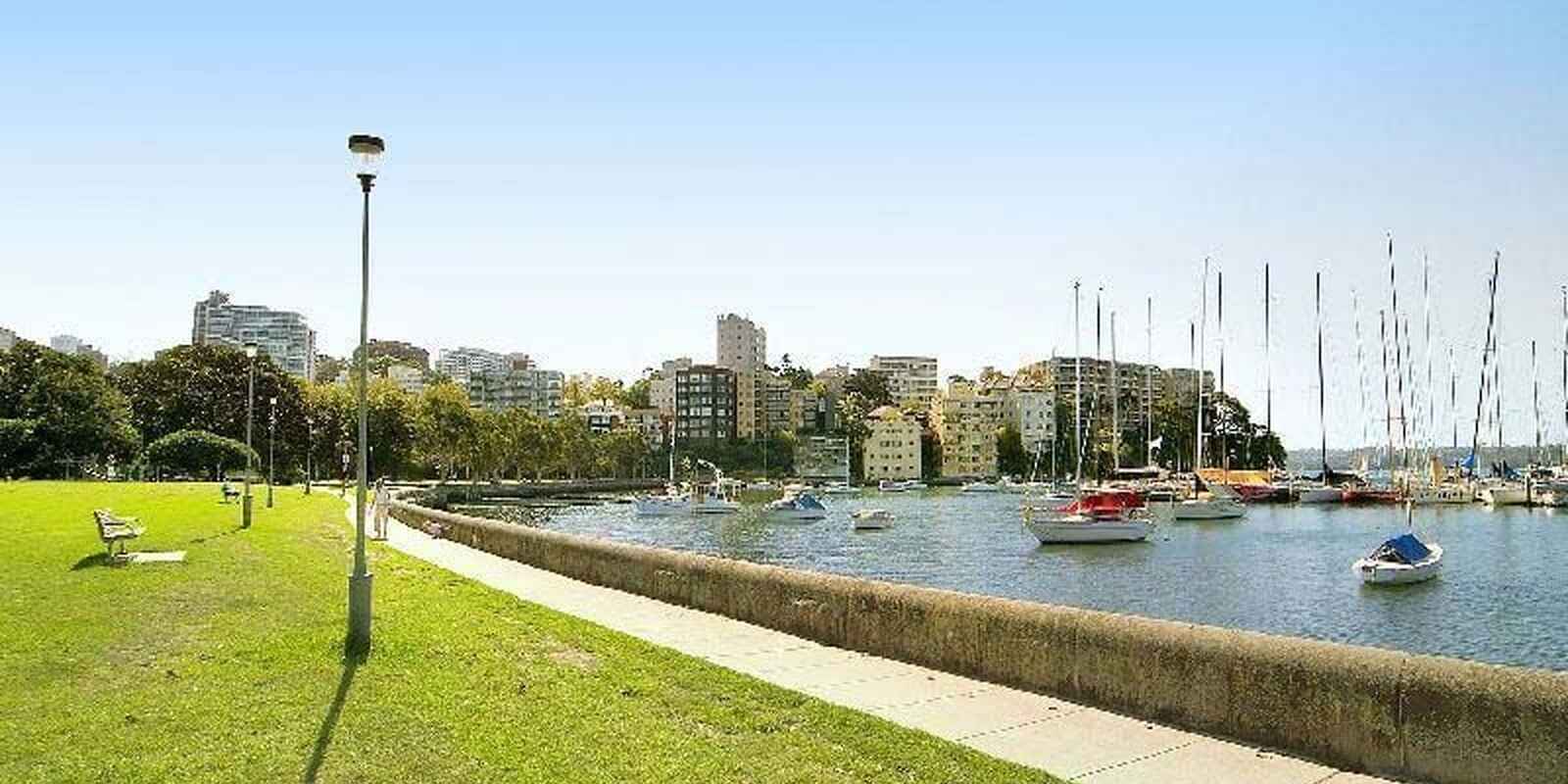 1/4 Loftus Road Darling Point