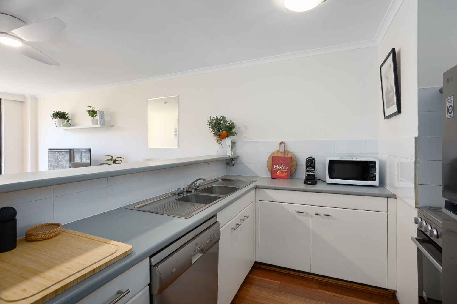 407/2  Springfield Avenue Potts Point