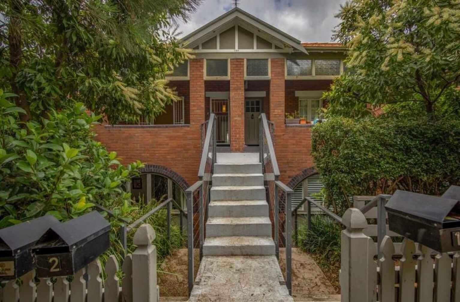 2/146 Hall Street Bondi Beach