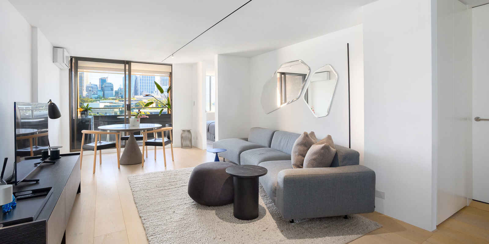 1016/73 Victoria Street Potts Point