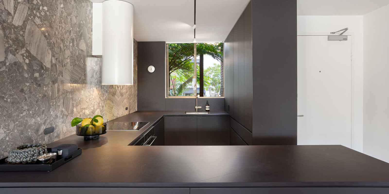 1016/73 Victoria Street Potts Point