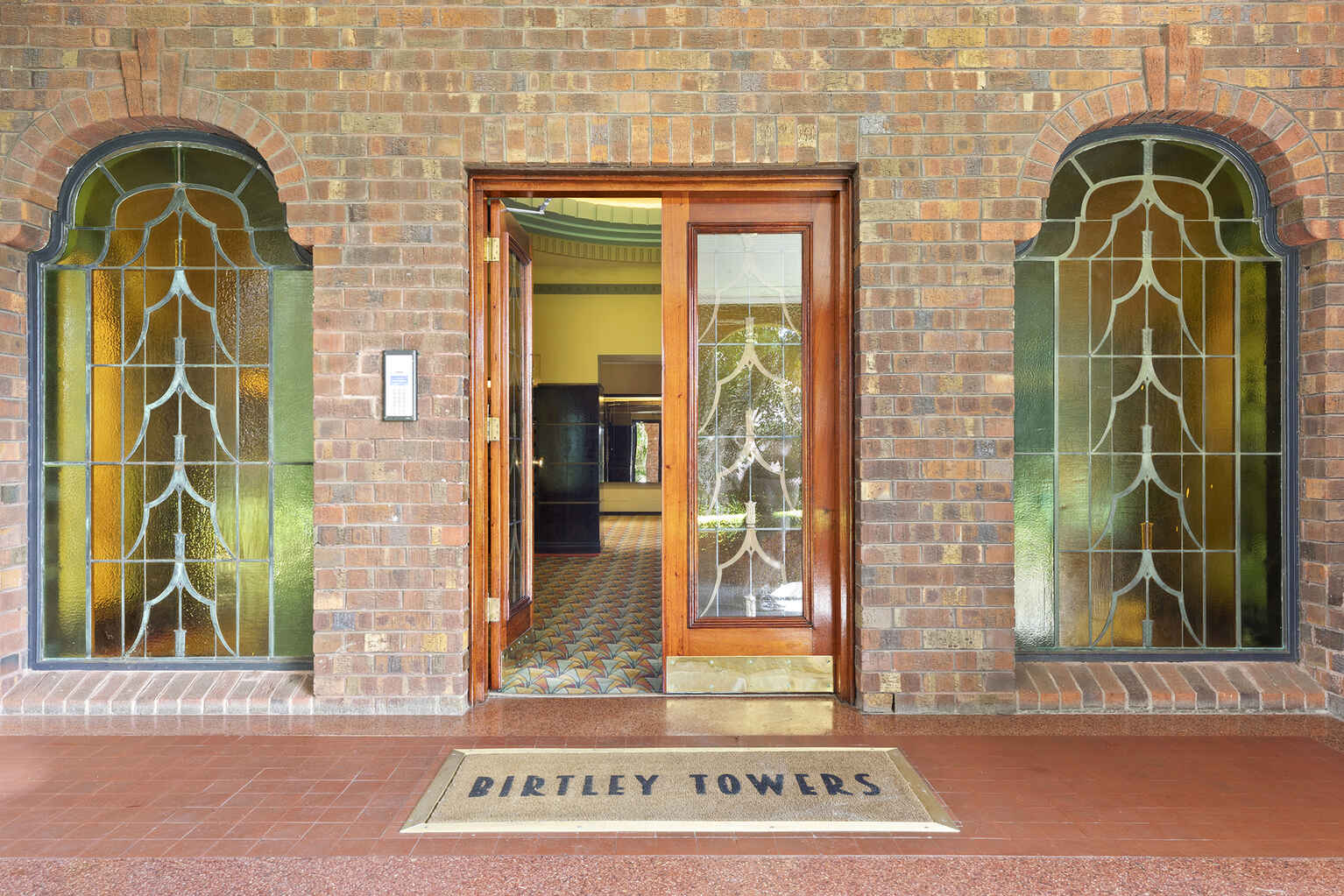 43/8 Birtley Place Elizabeth Bay