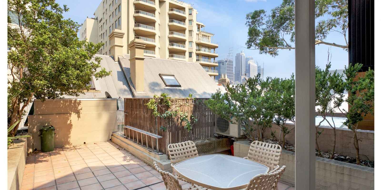 2/1 Robinson Street Woolloomooloo