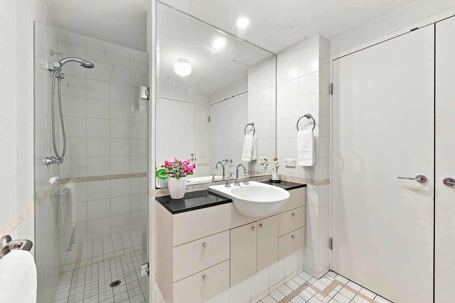 703/1a Tusculum Street Potts Point