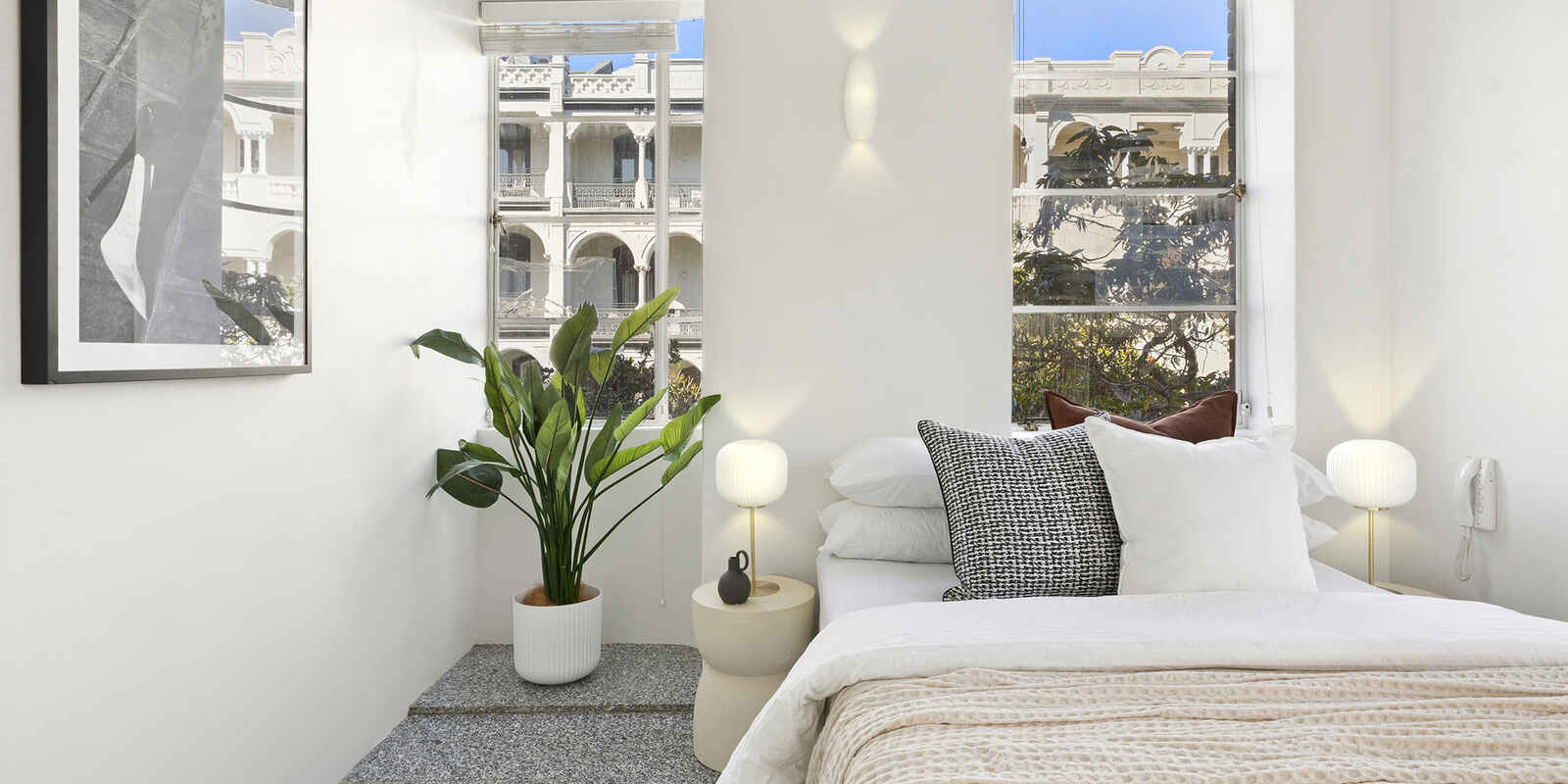 13/10 Challis Avenue Potts Point