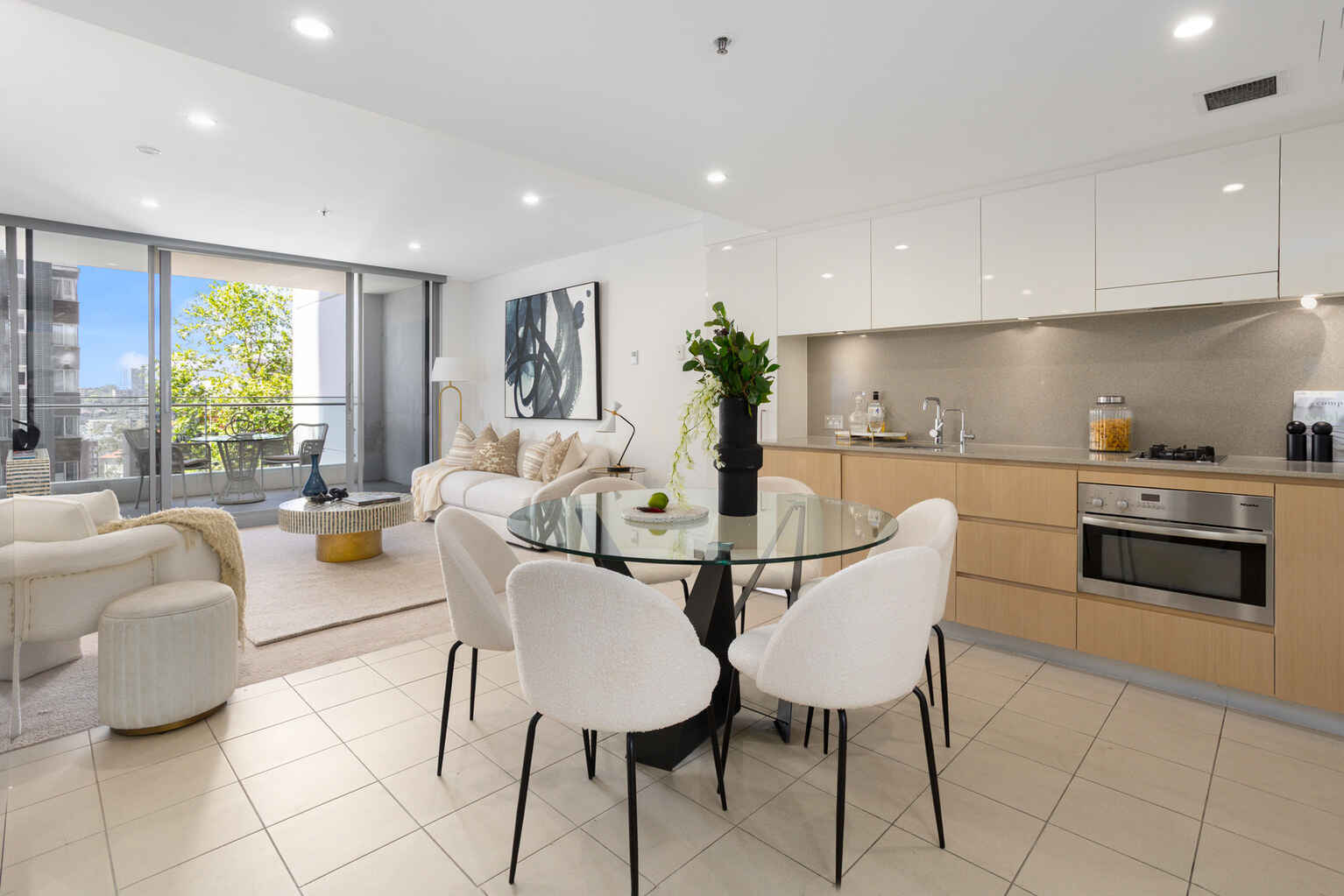 404/81 Macleay Street Potts Point 404/81 Macleay Street Potts Point