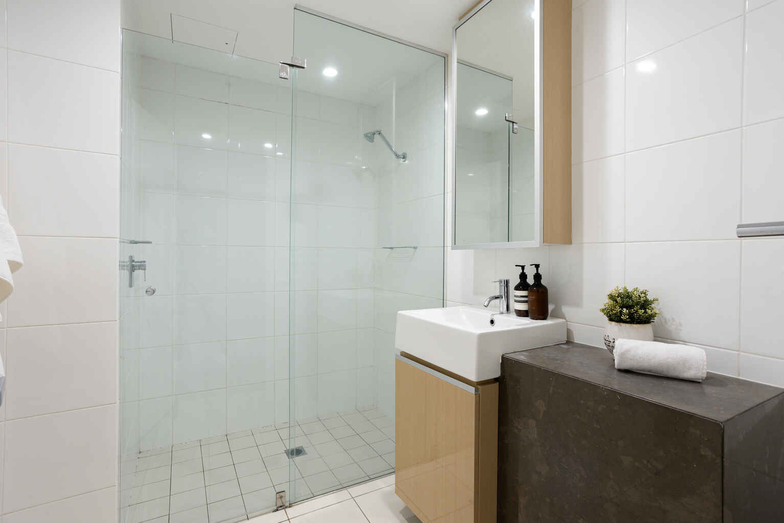 404/81 Macleay Street Potts Point 404/81 Macleay Street Potts Point