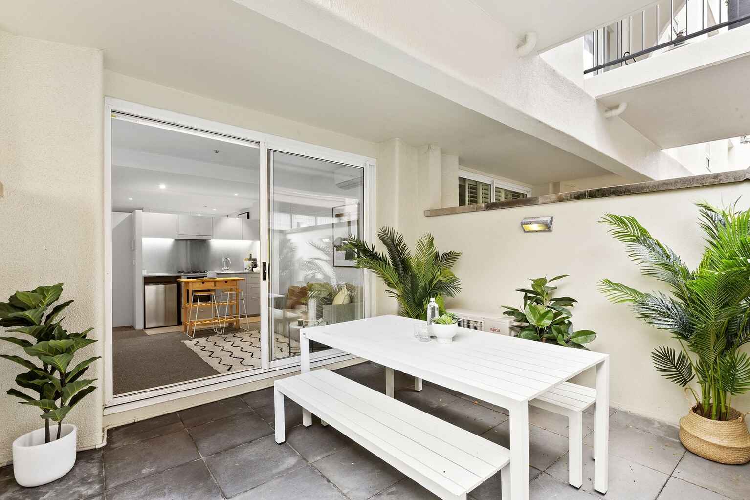 G10/2A Elizabeth Bay Road Potts Point