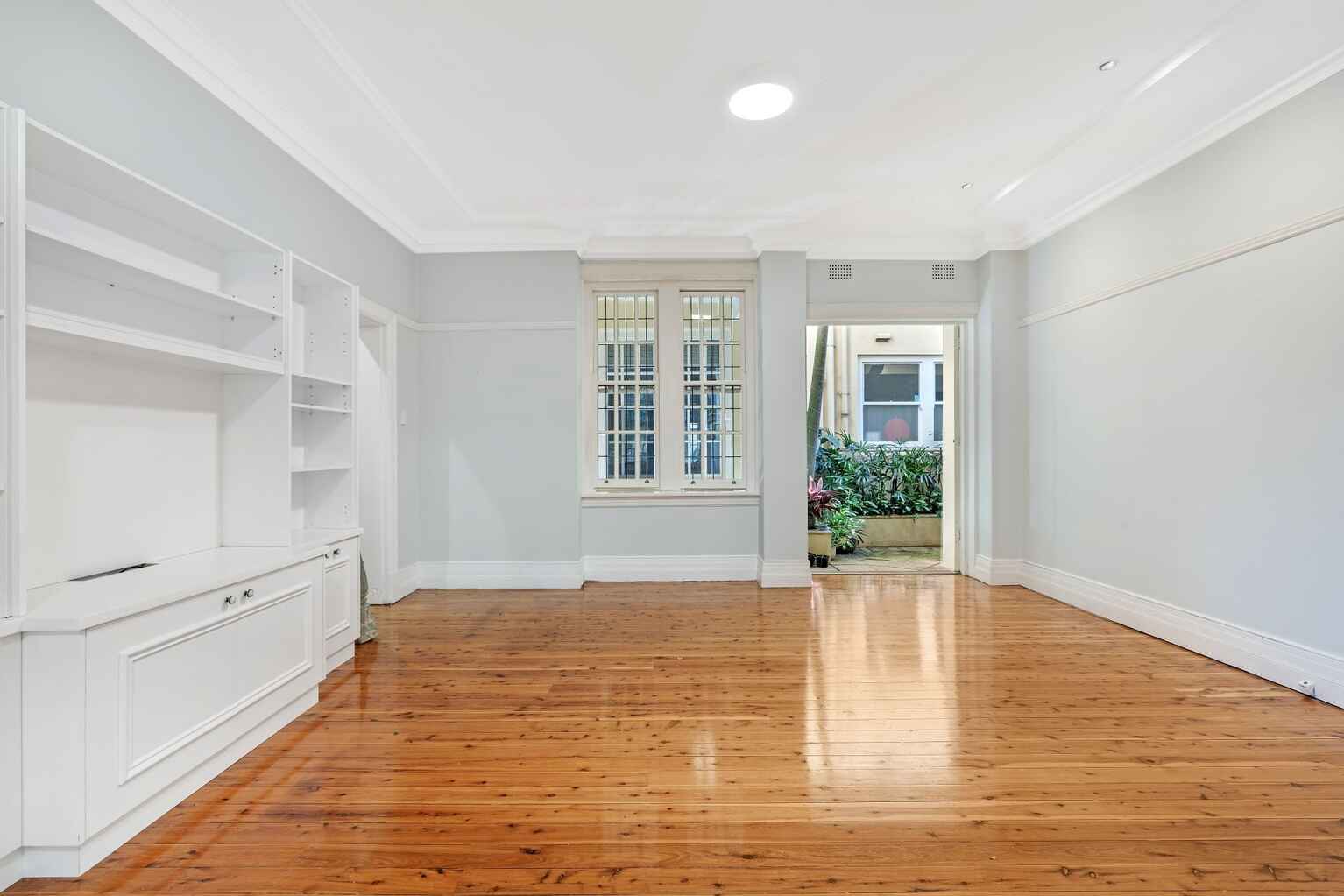1/2 Elizabeth Bay Crescent Elizabeth Bay
