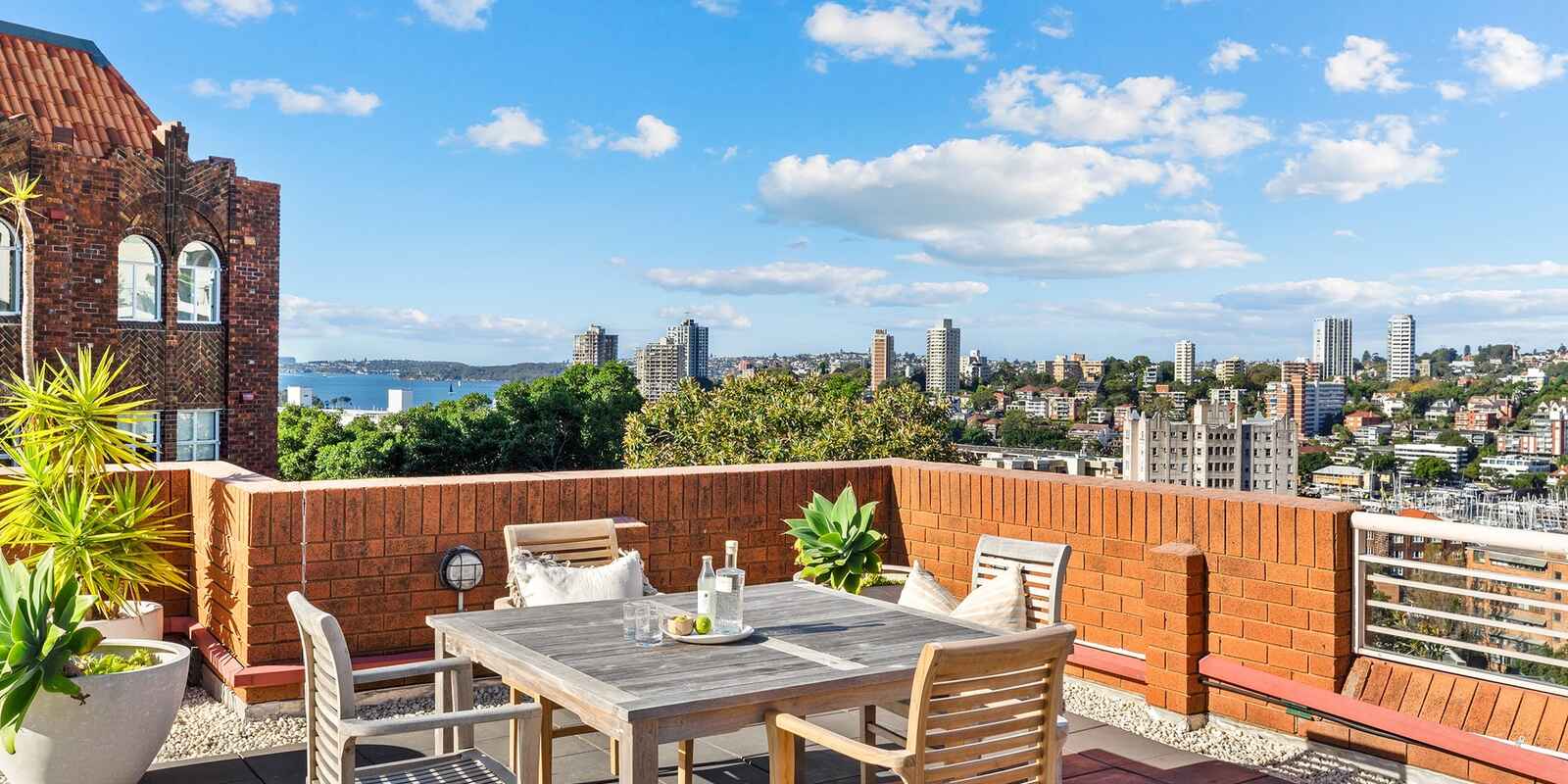 406/2-6 Birtley Place Elizabeth Bay 406/2-6 Birtley Place Elizabeth Bay