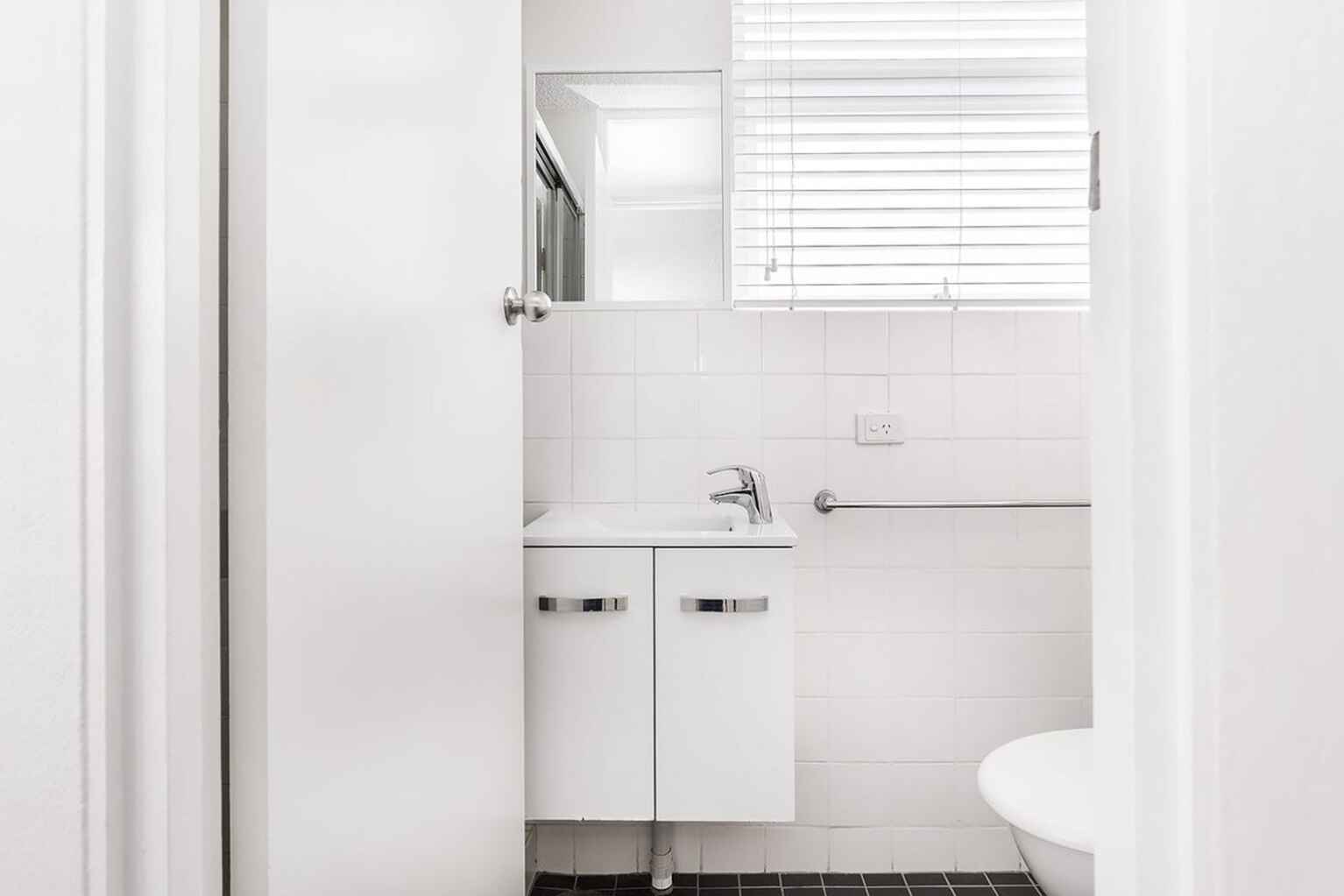 27/5-7 Esplanade Street Elizabeth Bay